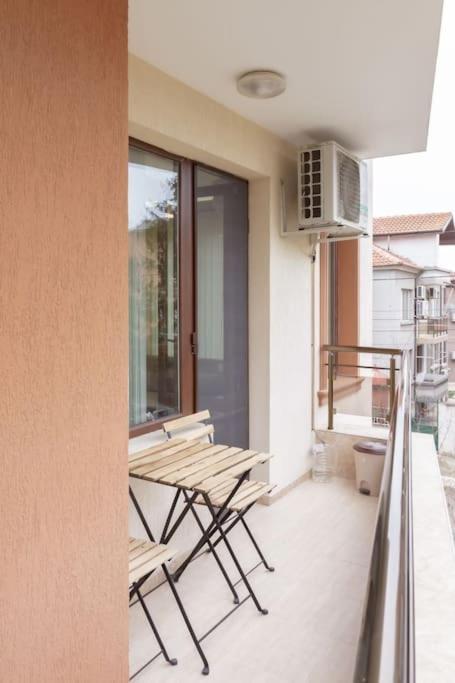 Breeze Apartment Burgas City Exterior foto
